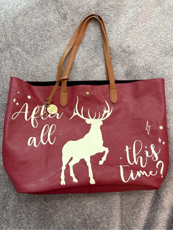 Harry Potter Handbags - Box Lunch EXCLUSIVE Harry Potter “Always” Burgundy Patronus Tote Bag
